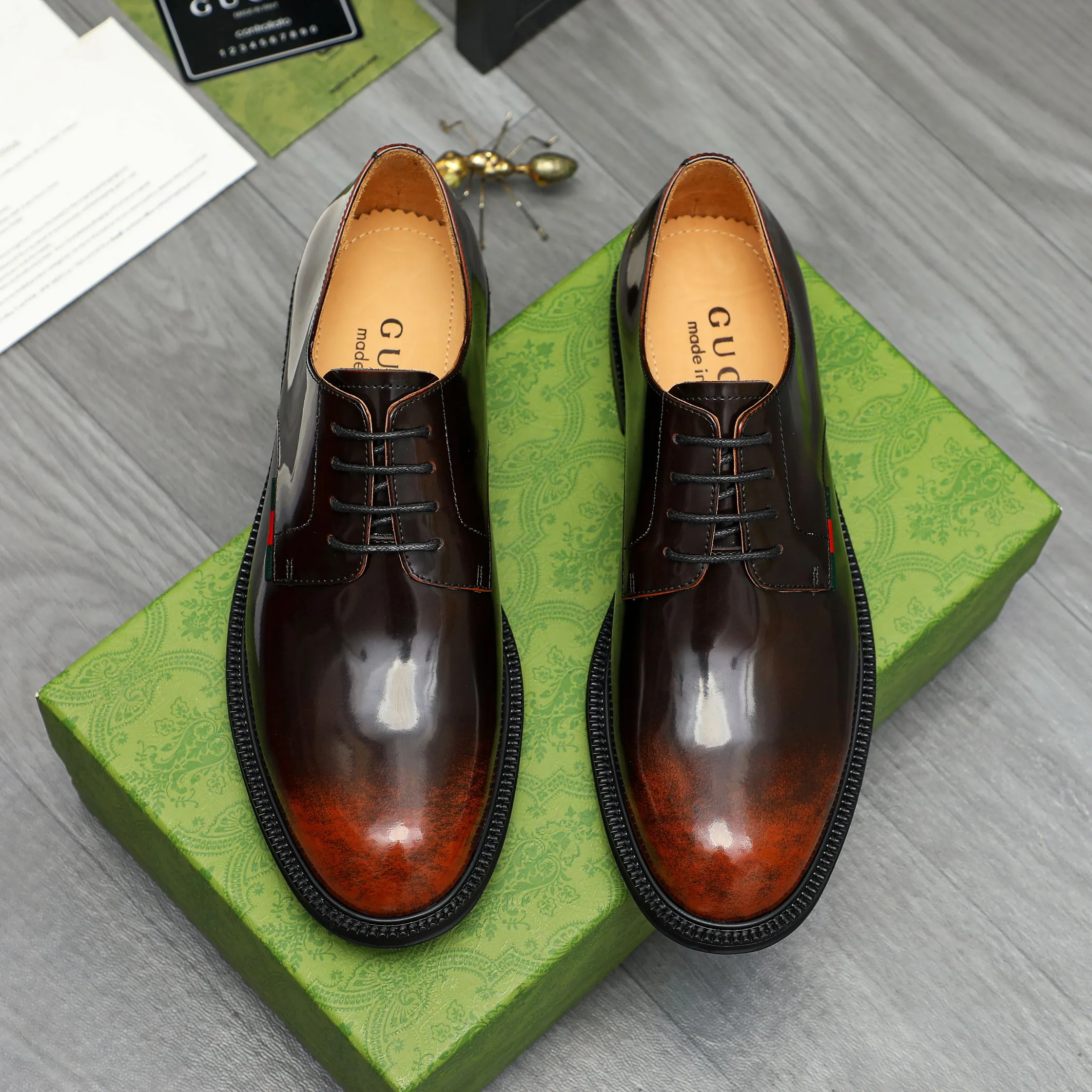 Men's shoes 💰500 Product trademark: GUCCI "Gucci" business lace-up leather shoes Regular size: 38-44 (45.46 custom-made, non-returnable) Product materials: Selected color-brushed cowhide upper, cowhide lining, original rubber outsole